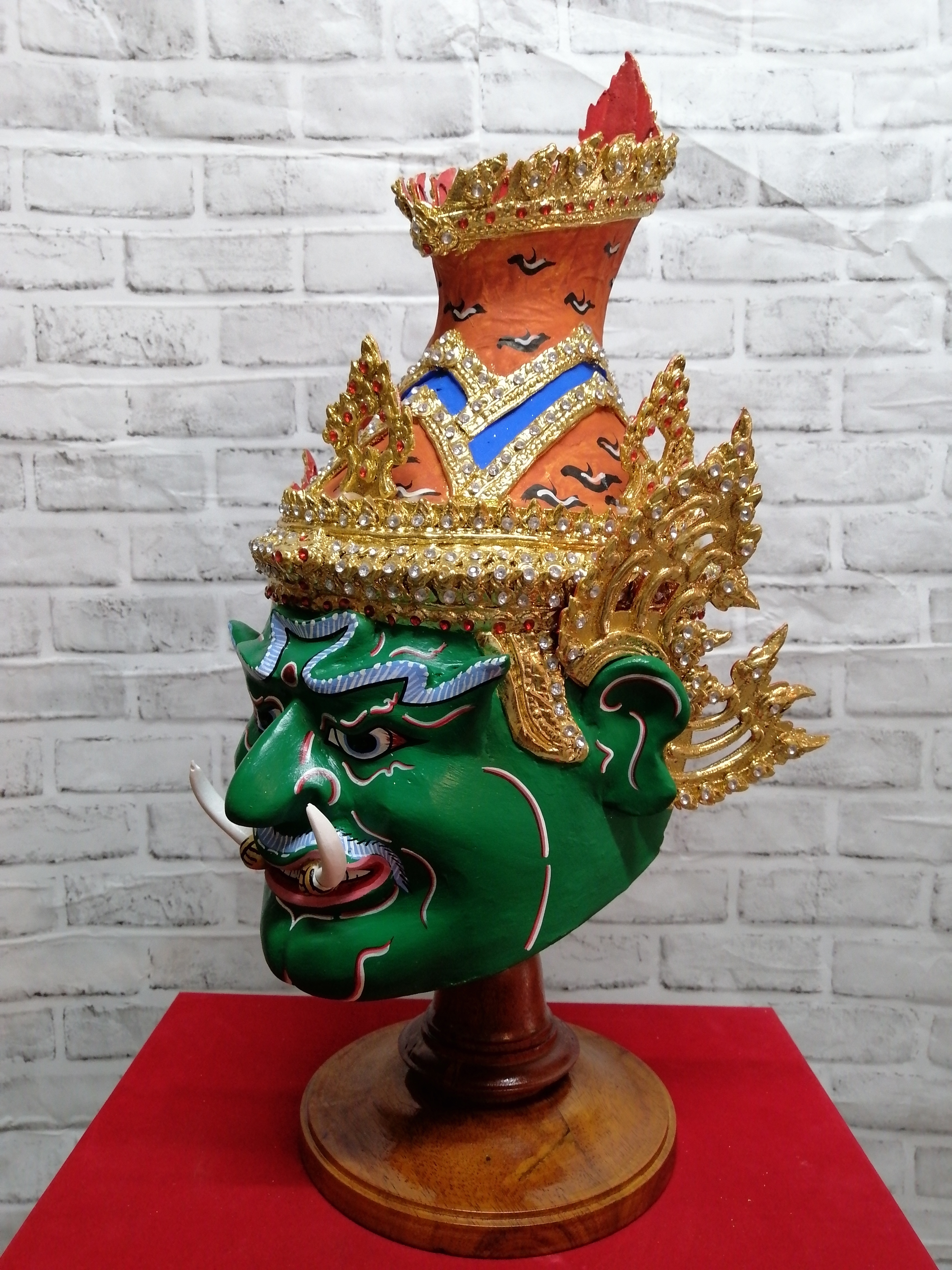 ฤาษีเพชรฉลูกัณฐ์ ขนาดครอบ