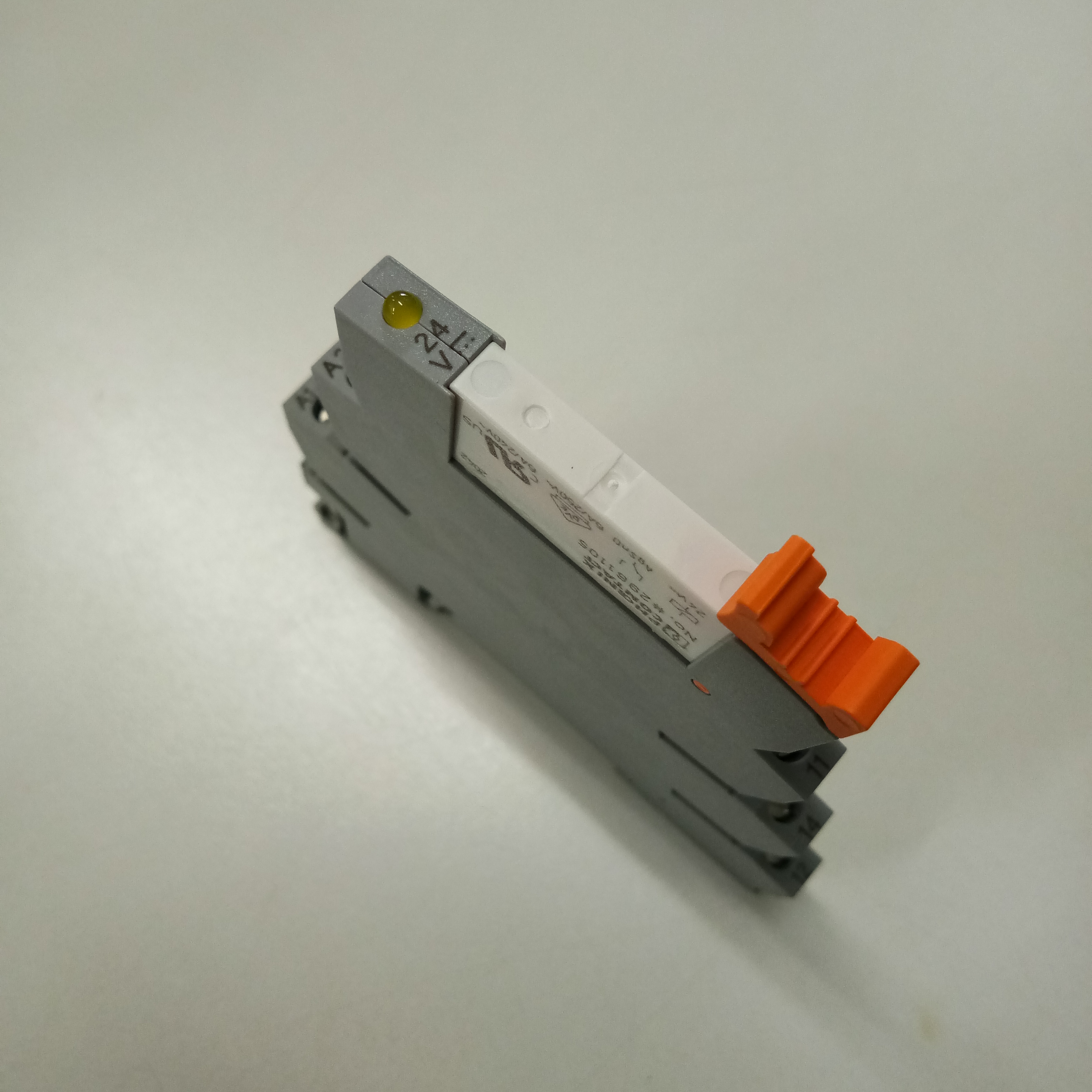 Relay Base PHOENIX CONTACT ซ็อกเก็ต PLC-BSC- 24DC/21 - 29 66 016