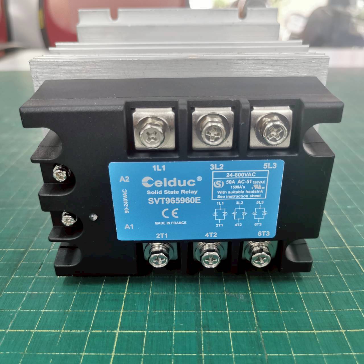 โซลิดสเตต พร้อมฮีทซิงค์ CELDUC SVT965960E Heat shrink อลูมิเนียมระบายความร้อน