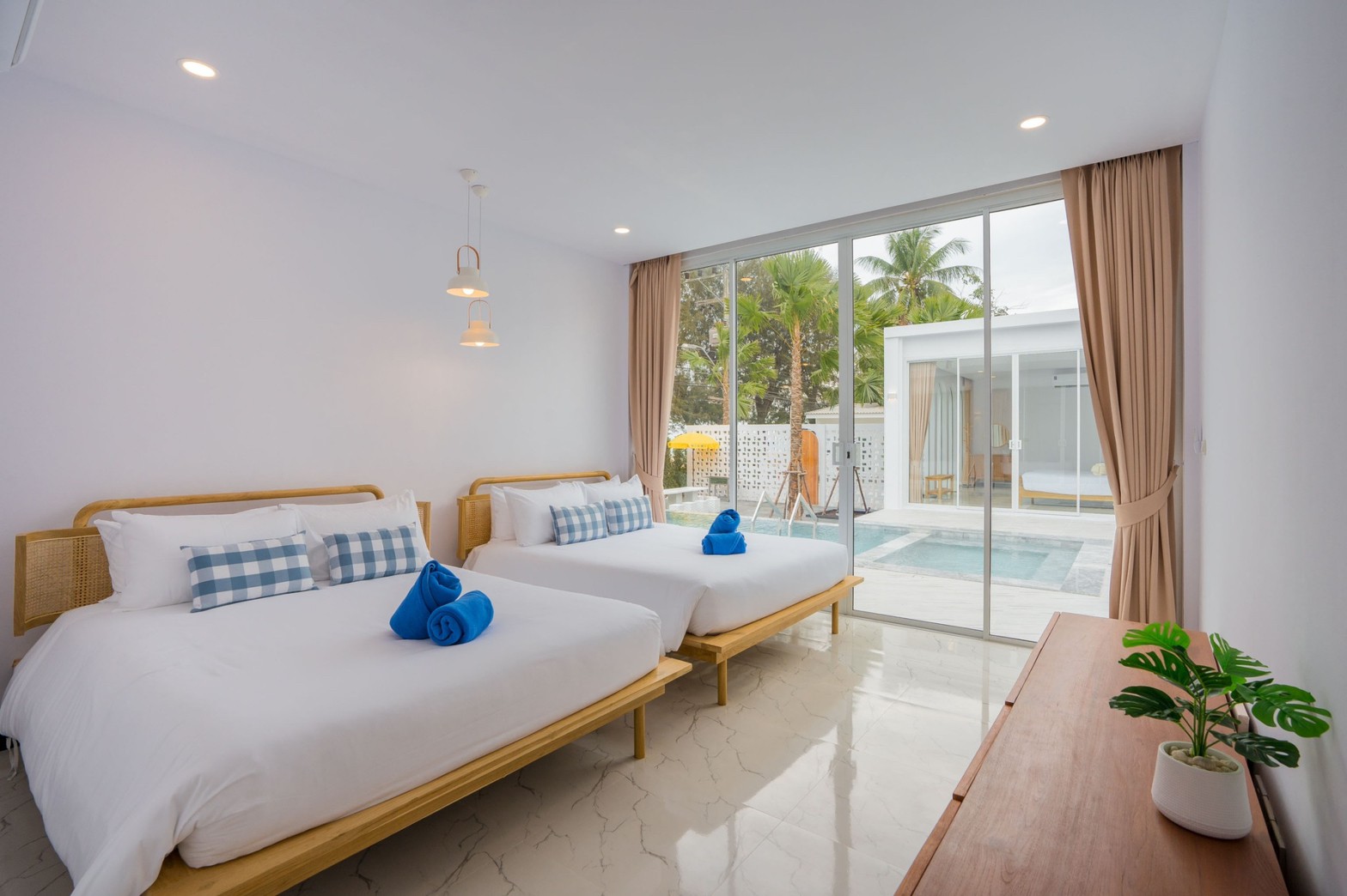 HR15059 บ้านพักติดทะเลชะอำ The Mira Beach Cha Am