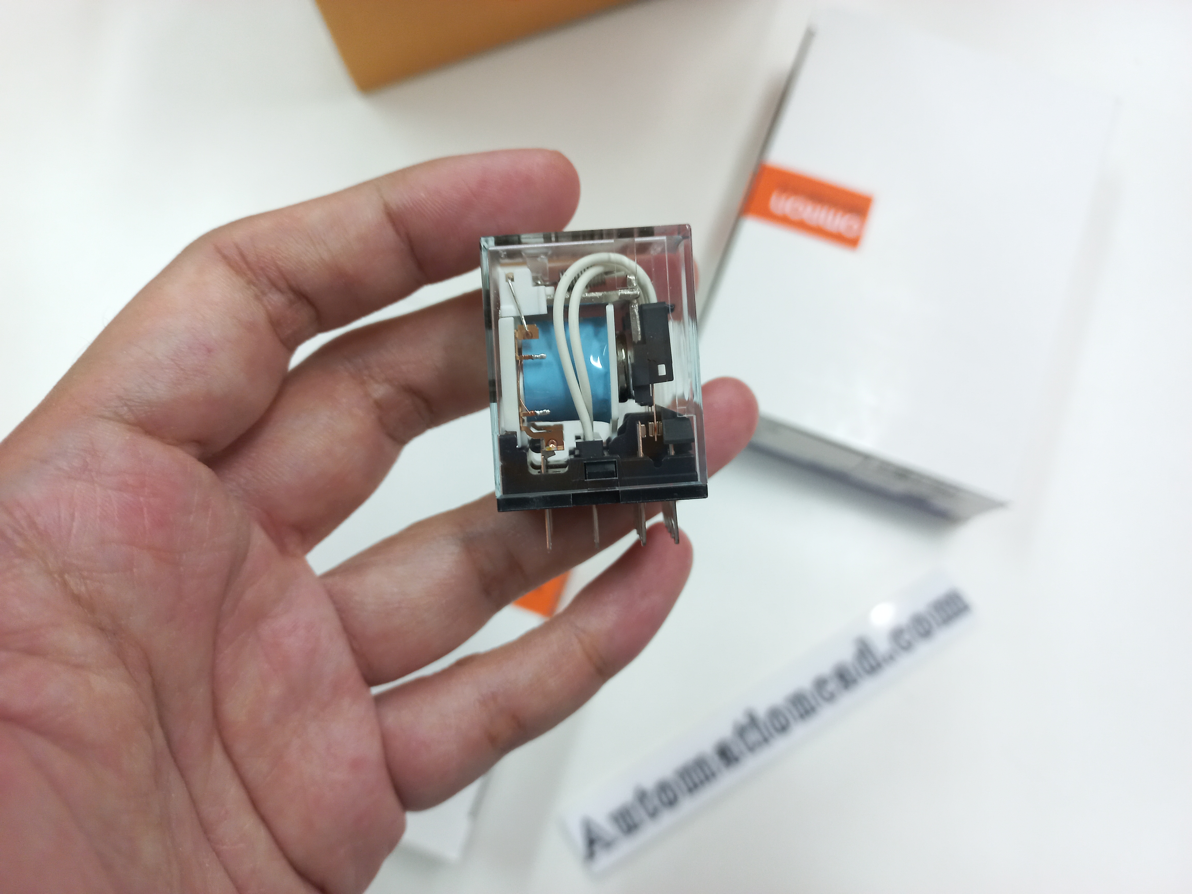 RELAY OMRON รีเลย์ 4 contact มีไฟ LED MY4N-D2 24VDC