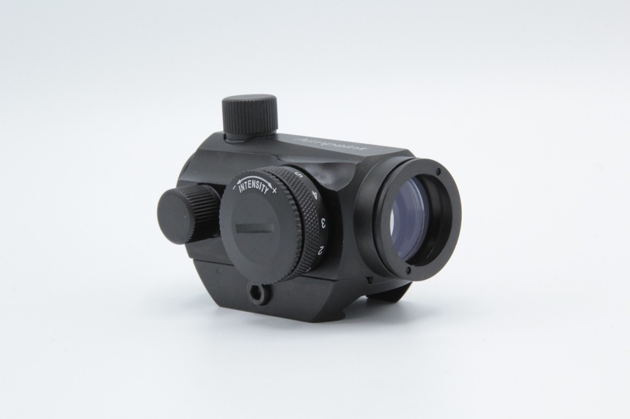 ดอท Aimpoint Micro T1 มี2รุ่นให้เลือก #รุ่นขาเตี้ย #รุ่นขาสูง คุณสมบัติ : #ดอทรูปทรงขนาดเล็ก #ทนแรงกระแทรกได้ในระดับหนึ่ง #ตัวเป้ามีไฟ2สี(สีแดง,สีเขียว) และ สามรถปรับความเข้มของแสงได้5ระดับ อุปกรณ์ภายในกล่อง : #ตัวดอท #ประแจ #ผ้าเช็ดเลนส์ ใช้ถ่าน CR2032 จ