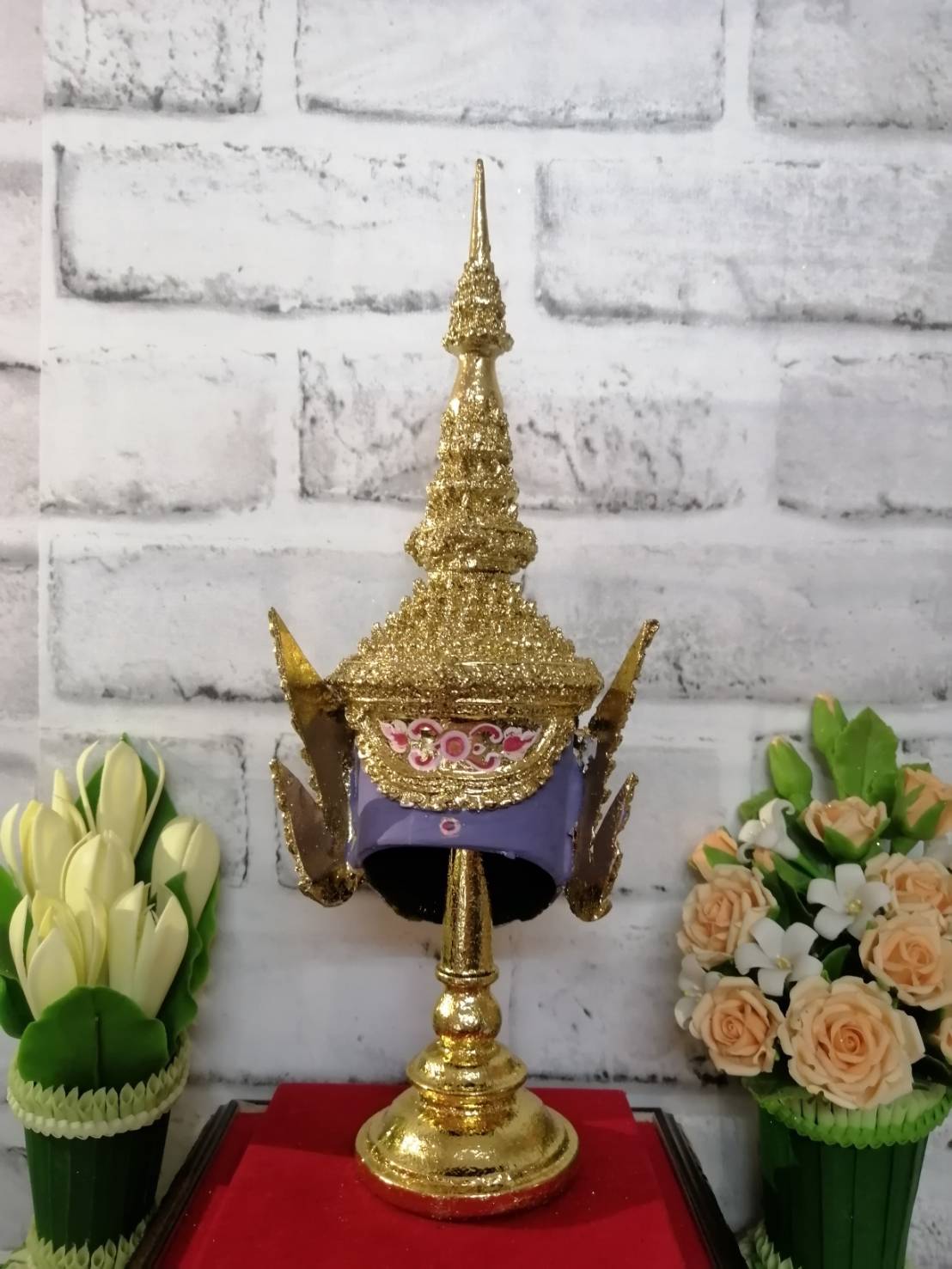 พระนารายณ์ ขนาดกลาง เรซิ่นปิดทอง พร้อมฐานปิดทอง