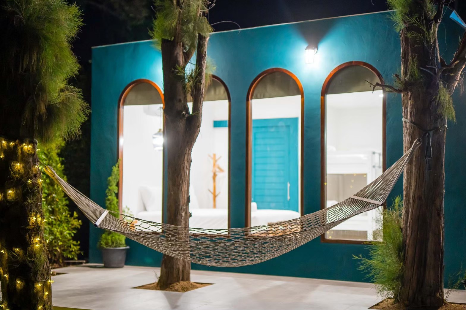 HR15050 บ้านพักติดทะเล The Century Beach Villa Cha Am