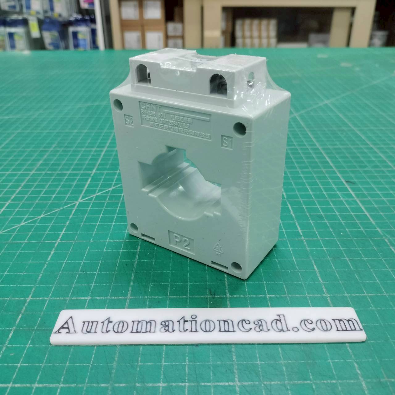 หม้อแปลงกระแสไฟฟ้า CT 1000/5A CHINT BH-0.66 50I Class 0.5 Current Transformer