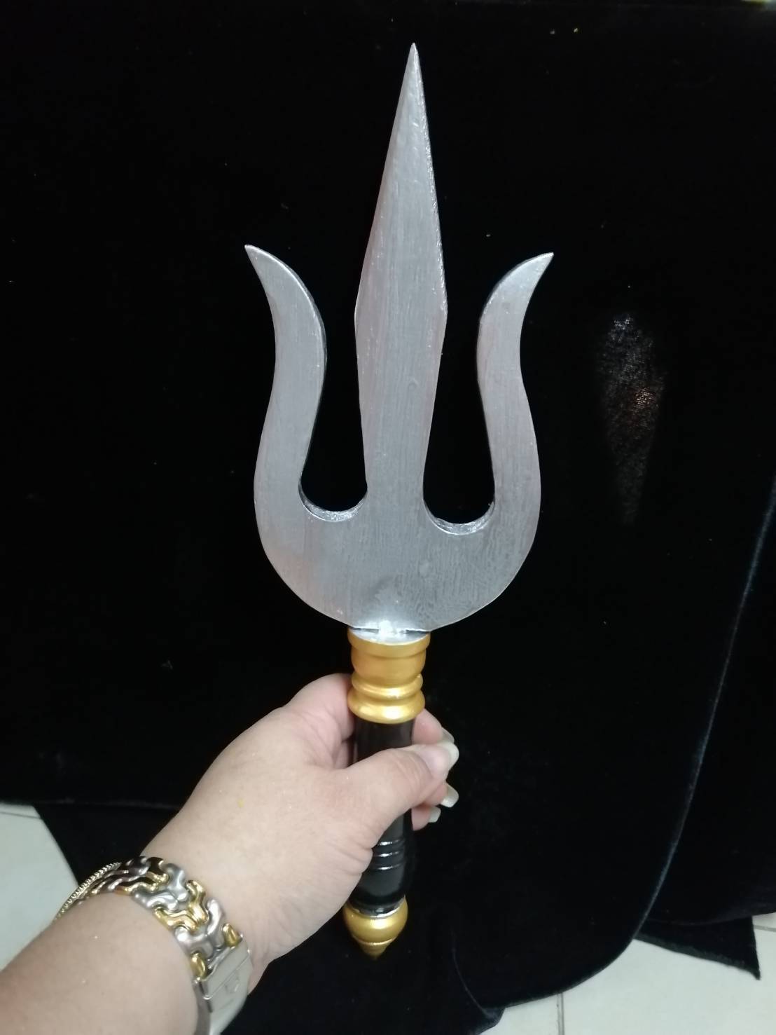 ตรีศูล อุปกรณ์การรำ อุปกรณ์แสดง