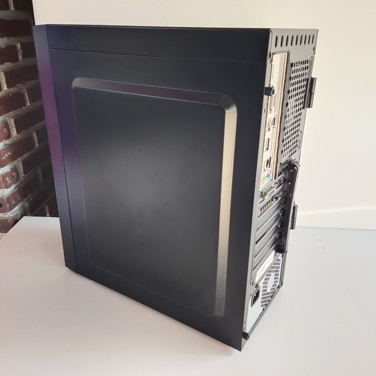 COMPUTER มือสอง เฉพาะ CASE Core i5 – 12400F 2.50GHz (CPU + M/B ประกัน J.I.B 10/03/2027)