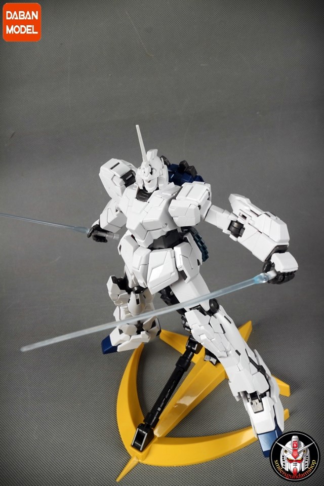 [PO]MG 1/100 RX-0 Unicorn Gundam + MS Cage[6636][DABAN]