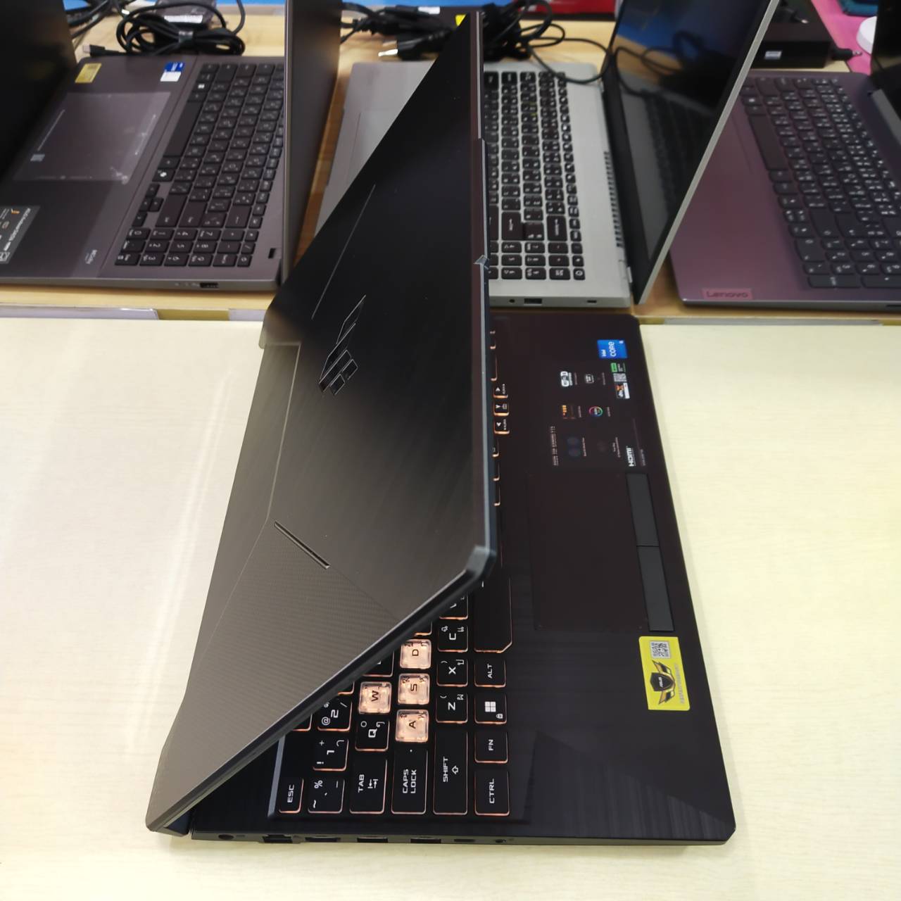 ASUS TUF GAMING F15 FX506HF-HN014W สภาพเครื่อง 90%