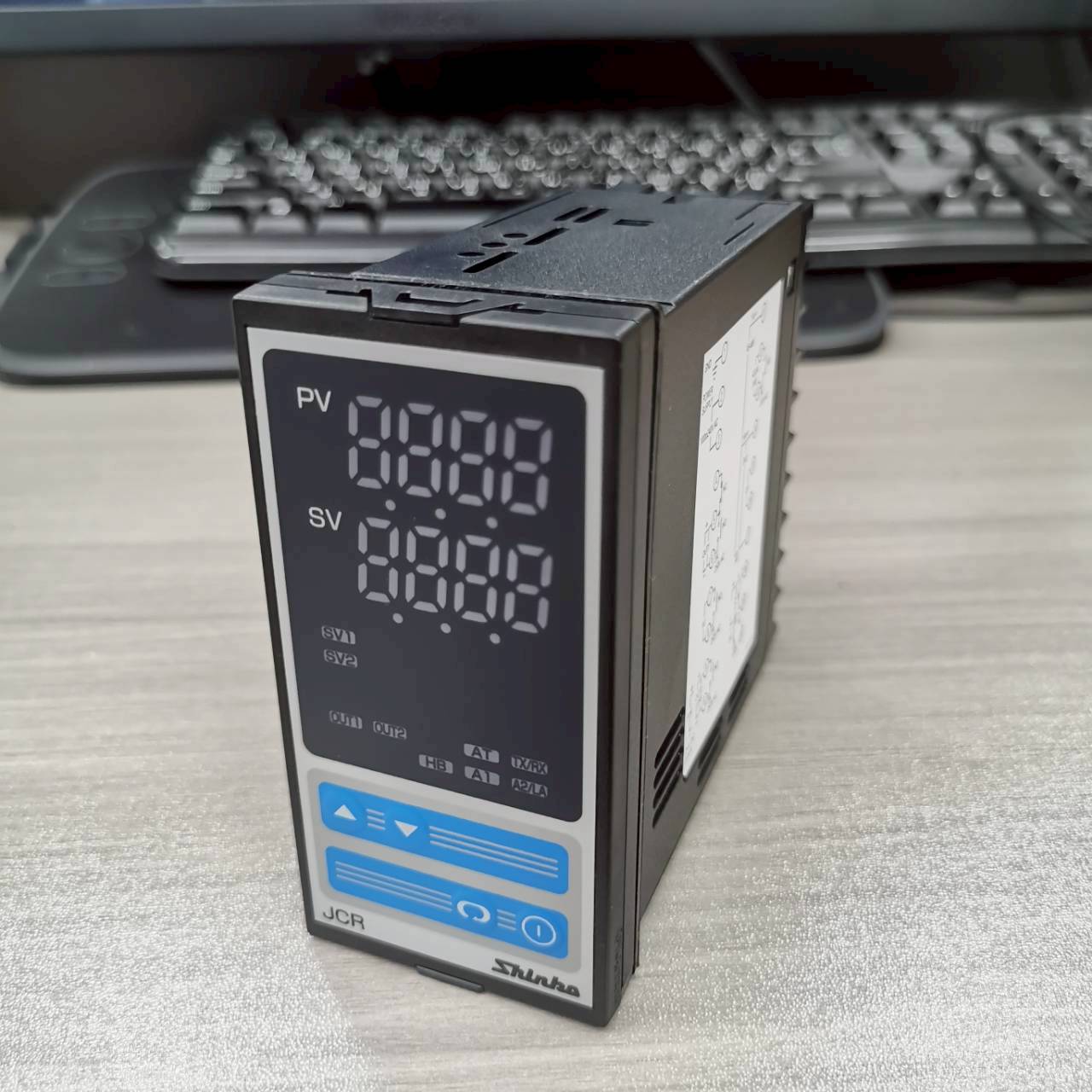 SHINKO เครื่องวัดและควบคุมอุณหภูมิ Temperature Controller - Multi JCR-33A-A/M