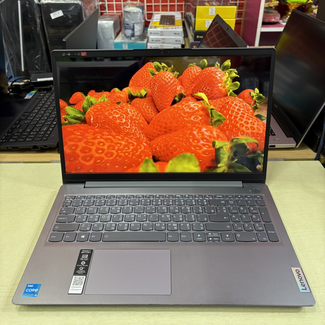 LENOVO IDEAPAD 3 15ITL6 82H800J9TA ติดฟิล์มกันรอยหน้าจอแล้ว สภาพเครื่อง 85%