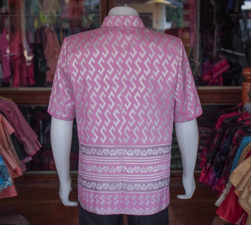 เสื้อสูทชายไหมแพรทิพย์ลายขอพระราชทาน เสื้อสูทชายไหม สูทผ้าไทยชาย ซาฟารีผ้าไทยชาย สูทผ้าไหมแพรทิพย์ สูทผ้าไทย ซาฟารีชาย ชมพู XL