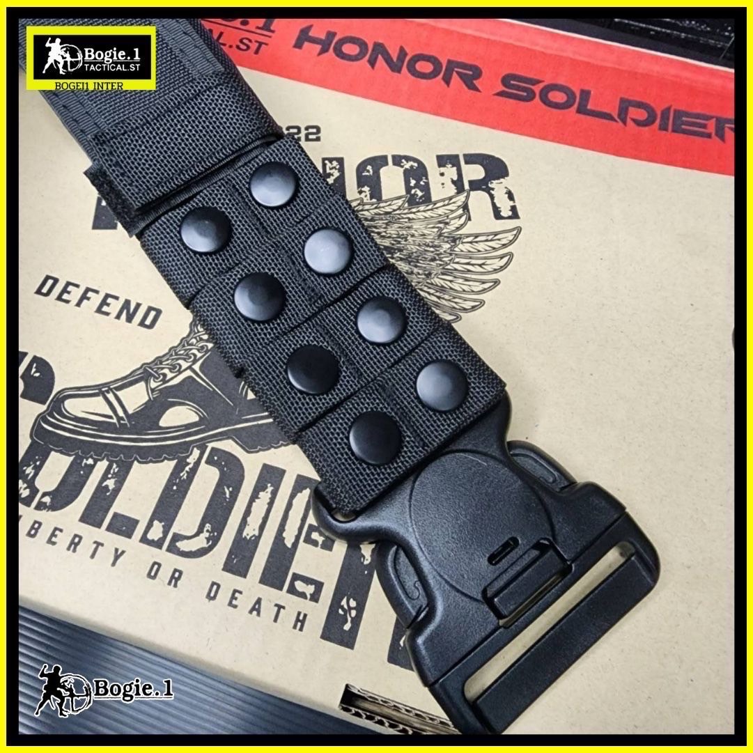 New.Bogie1- เข็มขัดสนามพร้อมรองนวม ผ้า Cordura 1000D ในชุดประกอบด้วย เข็มขัดสนาม 1 เส้น เส้นนวม เสริมความนุ่มสบาย เมื่อนำมาประกอบกัน ทำให้เข็มขัดยุทธวิธีเส้นนี้ มีความพิเศษเพิ่มขึ้น รองรับน้ำหนักได้ดีเยี่ยม ลดแรงกดทับ ทำให้มีความนุ่มสบายในการสวมใส่ สี : ด