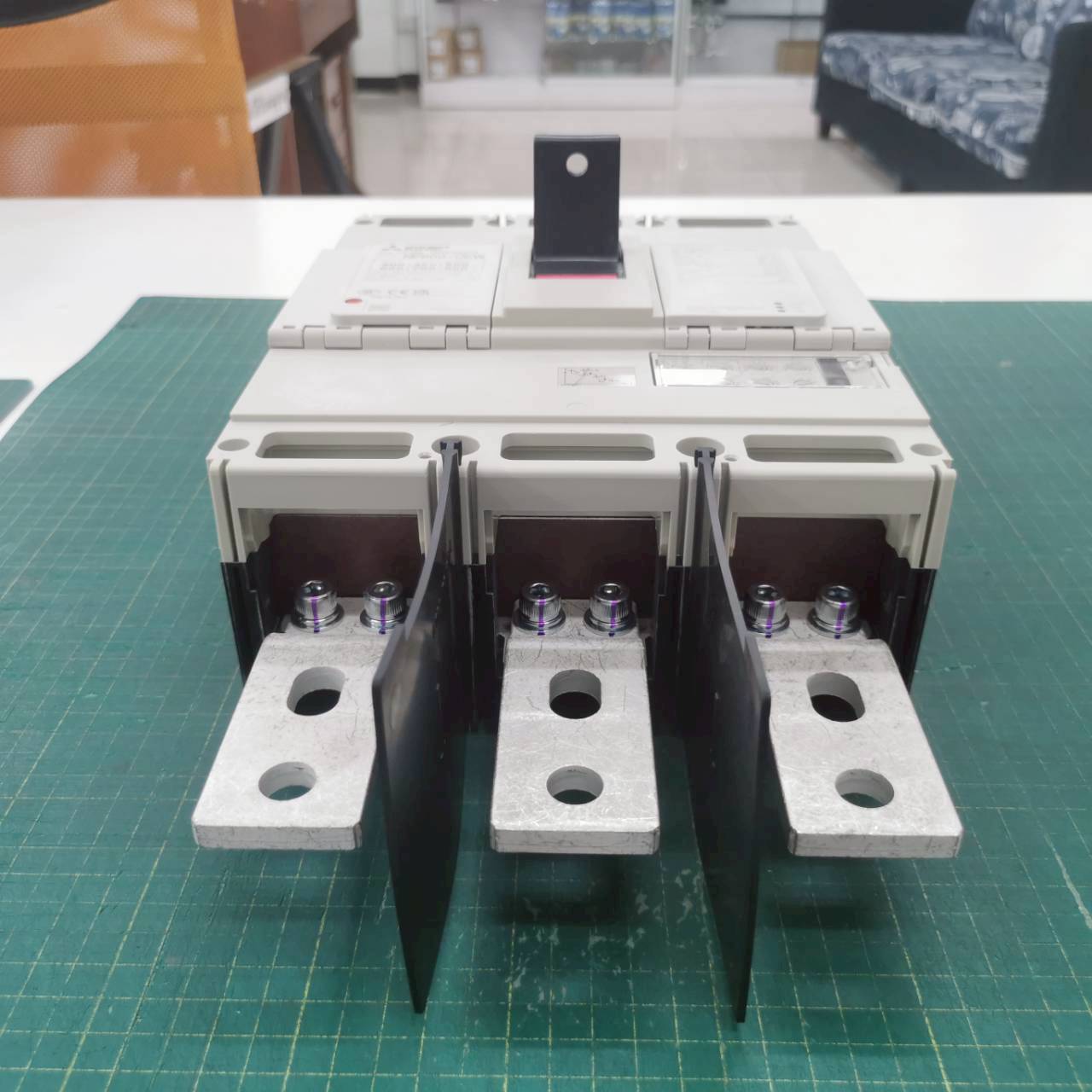 เบรกเกอร์ NF800-CEW 3P 800A มิตซูบิชิ MCCB MITSUBISHI NF800CEW 800A 3P