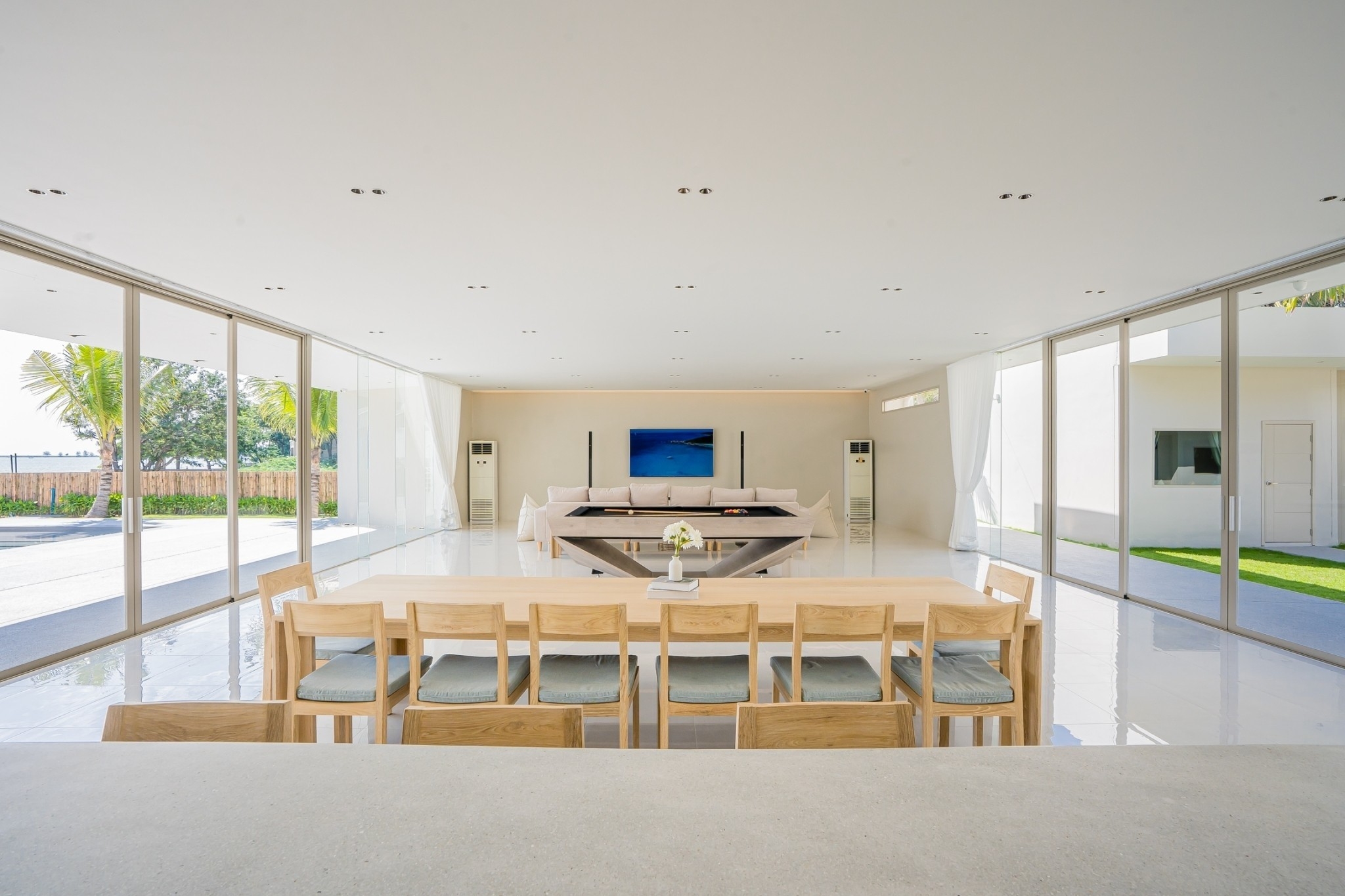 HR15083 บ้านพักติดทะเลหัวหิน The Rest Beachfront Hua Hin Pool Villa