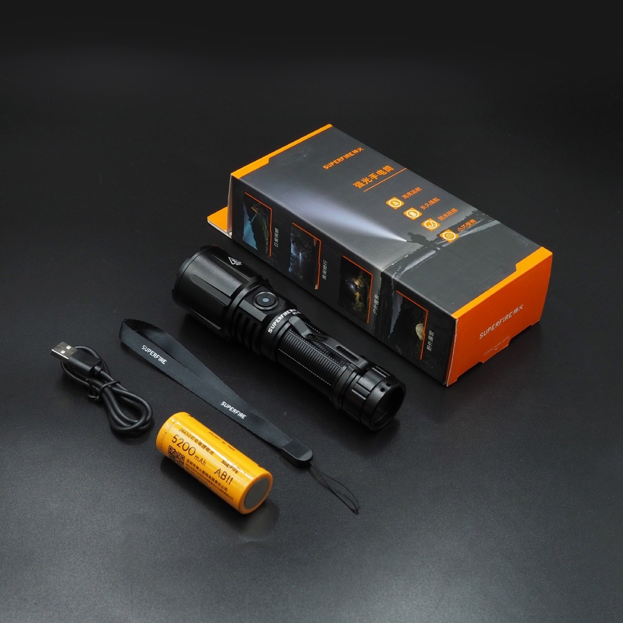 New.ไฟฉาย Supfire รุ่น R1-G ( ไฟแรง สว่างมาก ) 🔦 ตัวเรือนผลิตจาก 6061-T6 aviation aluminum 🔦 หลอด CREE XPE LED 36W 🔦 ความสว่างสูงสุด2300 Lumens 🔦 ระยะส่องสว่าง 360 เมตร Zoom ได้ 🔦 ใช้งานได้ยาวต่อเนื่องนาน 6 ชั่วโมง