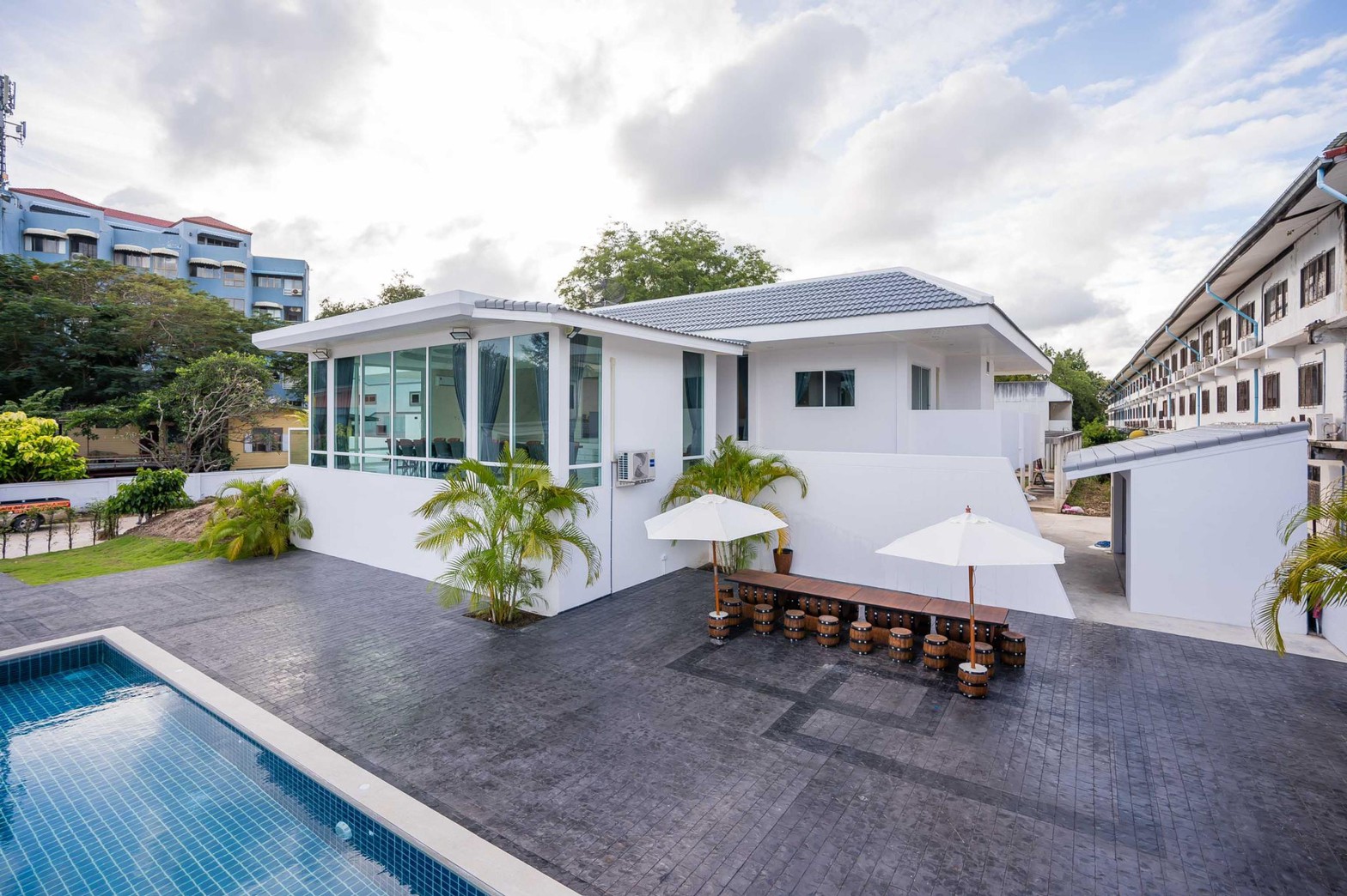 HR15067 บ้านพักใกล้ทะเลชะอำ The Great Beach Pool Villa Cha Am