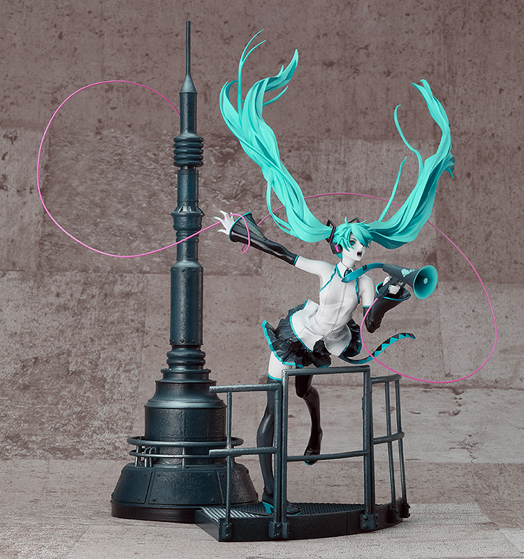 เปิดจอง : Hatsune Miku: Love is War Refined Ver. -Good Smile Company 20th Anniversary Book-