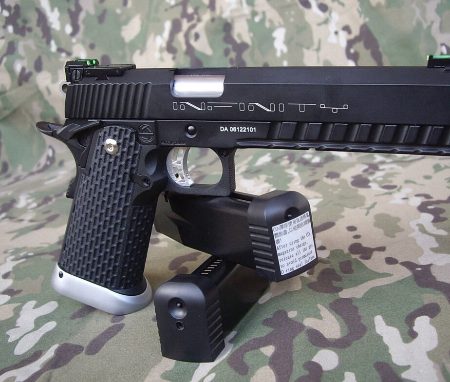 New.Works KP-06 GBB Pistol w/ Gas CO2 Magazine (Limited) ราคาพิเศษ