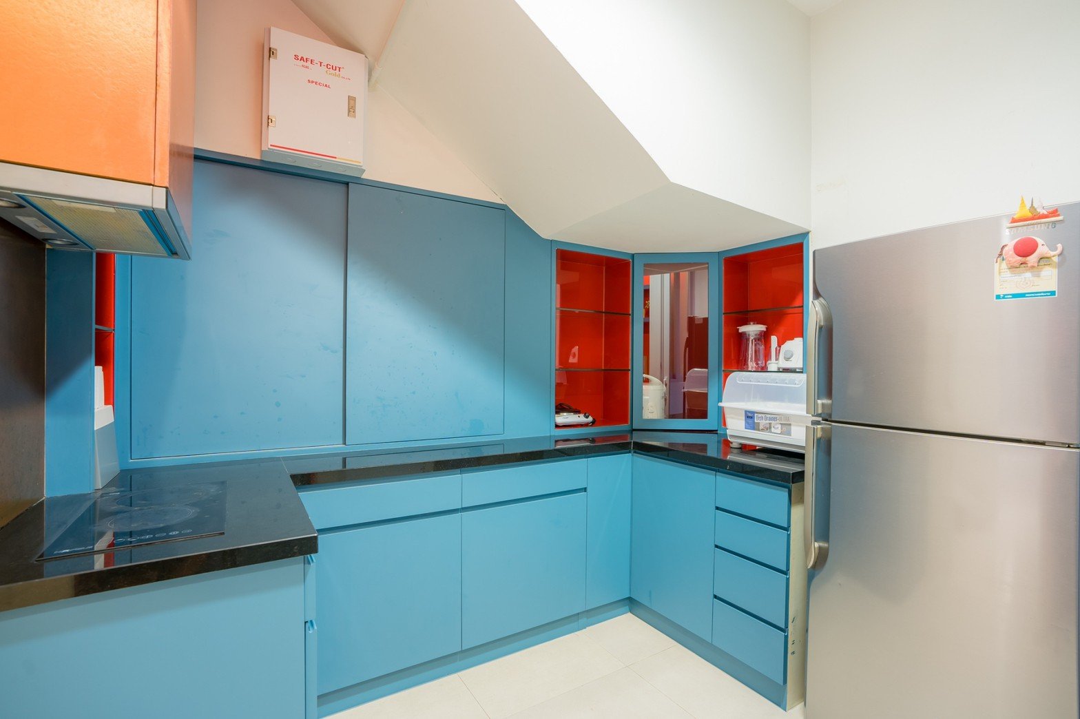 HR15049 บ้านพักติดทะเล The Breezy Beach Pool Villa Cha Am