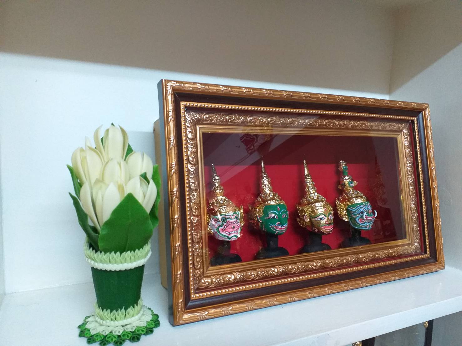 หัวโขนจิ๋ว 4 หัว พร้อมกรอบลายไทย