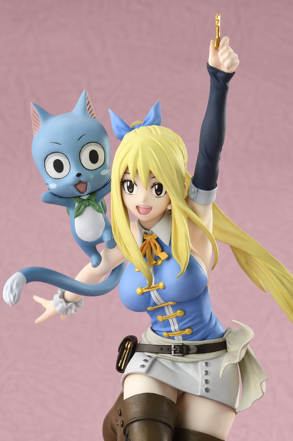 เปิดจอง : Lucy Heartfilia