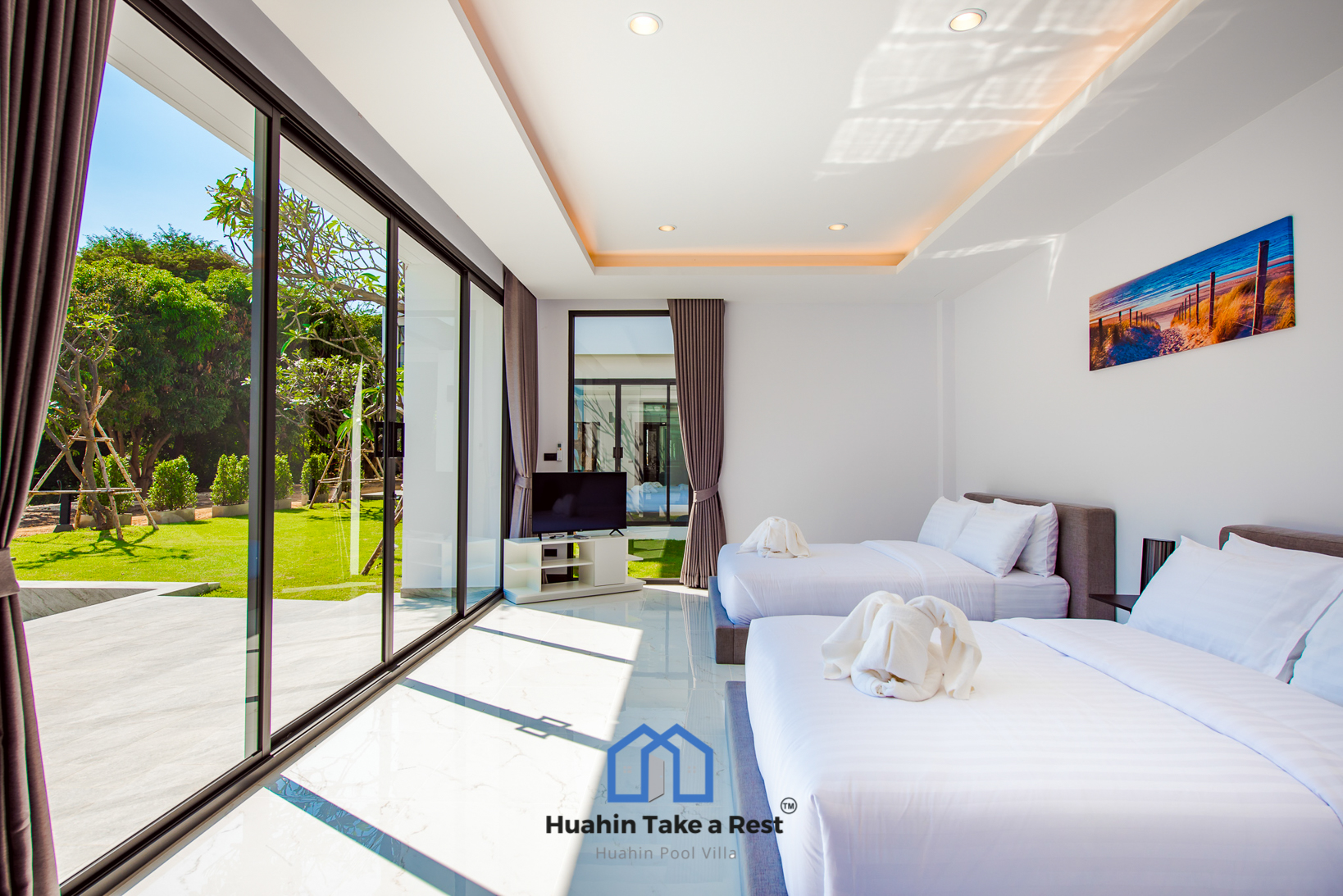 HR15039 บ้านพักติดทะเลหัวหิน The Premium Beach Villa Hua Hin