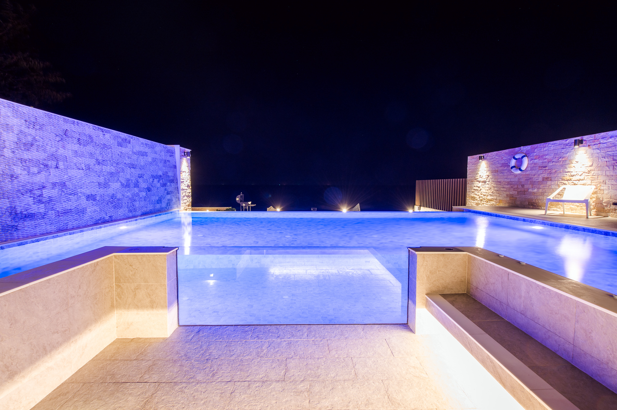 HR15066 บ้านพักติดทะเลหัวหิน The Casa Rocca Beach Villa HuaHin