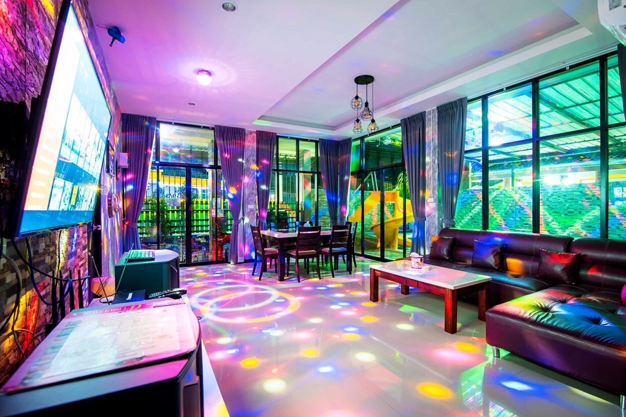 HR 5002 บ้านพักชะอำ บ้านไรโน่