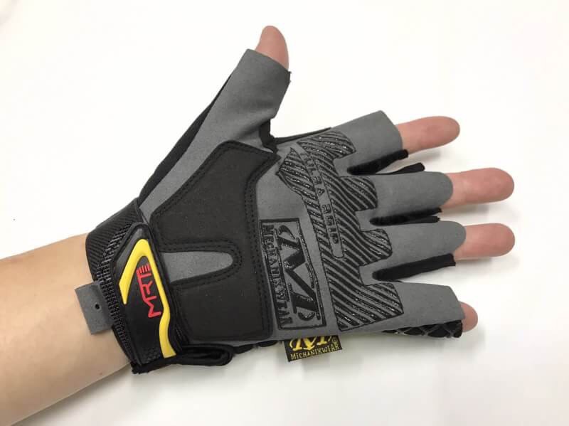 New.ถุงมือ Mechanix wear mrt สีเขียว / สีเหลือง ราคาพิเศษ