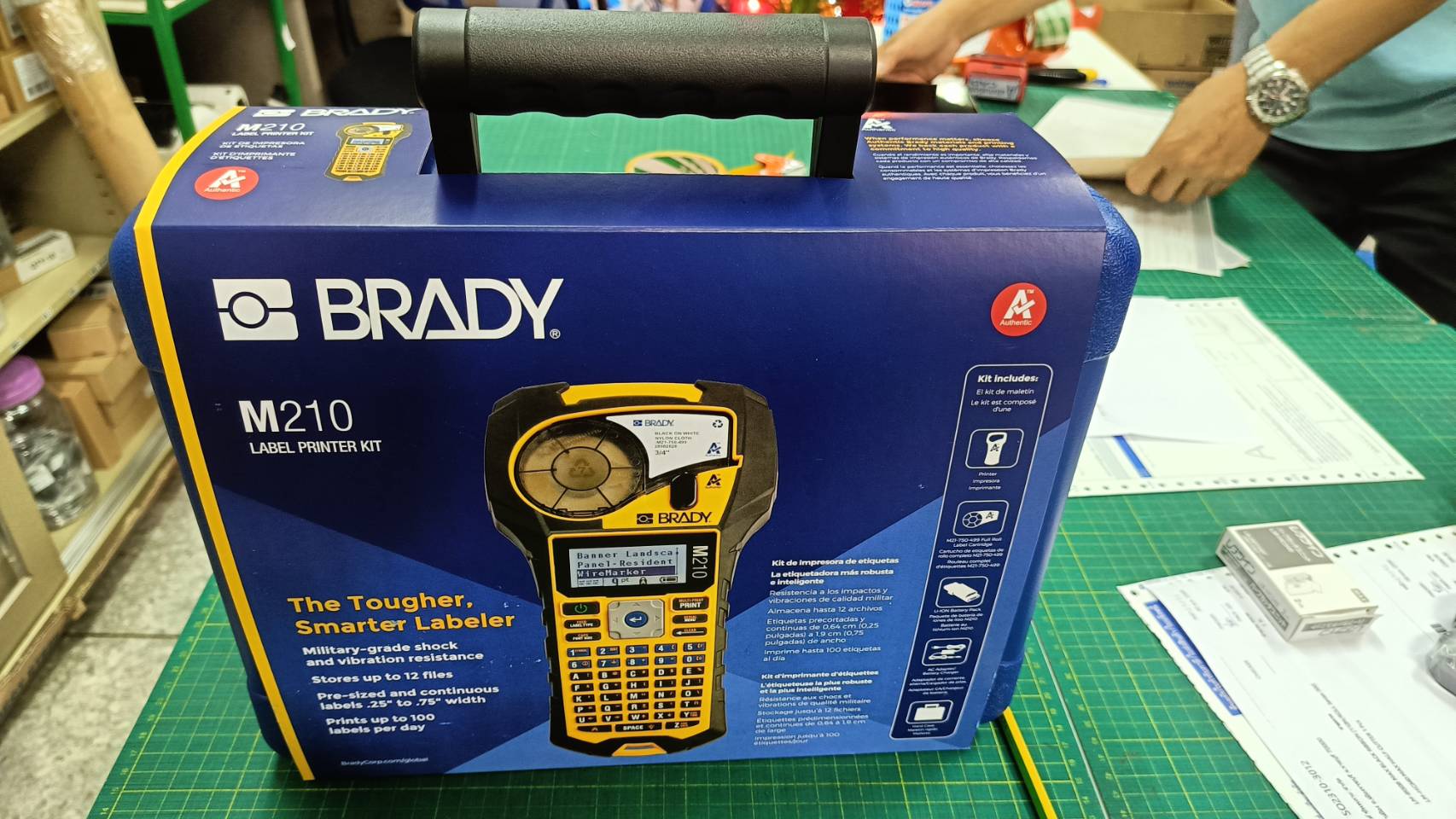 เครื่องพิมพ์สติ๊กเกอร์ BRADY M210 - BRADY LABEL PRINTER