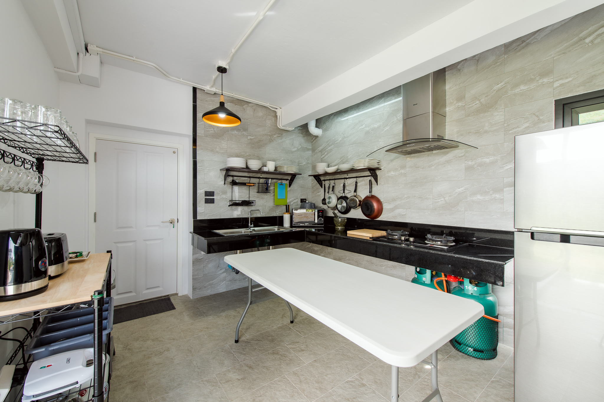 HR15066 บ้านพักติดทะเลหัวหิน The Casa Rocca Beach Villa HuaHin