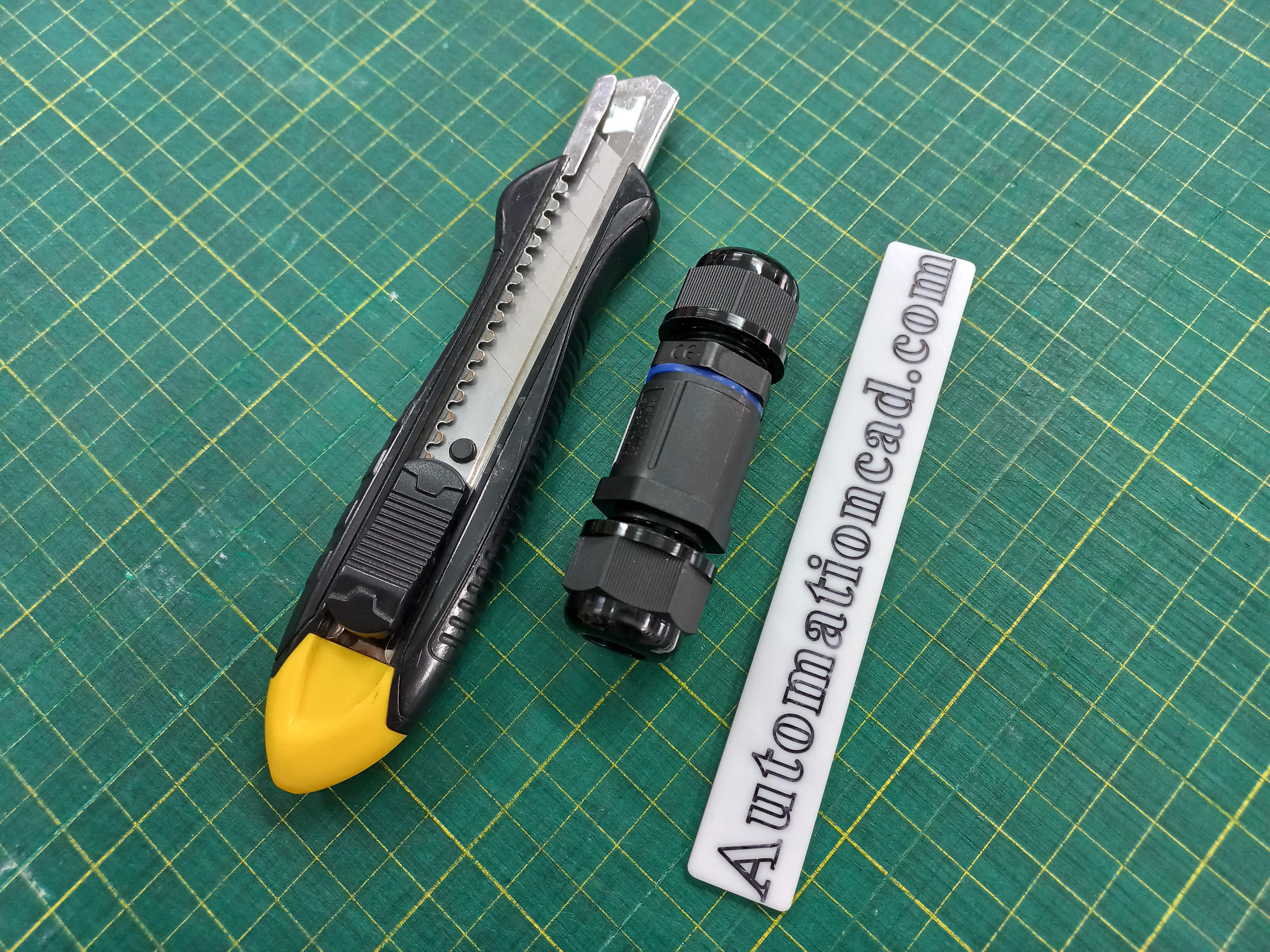 ข้อต่อสายไฟกันน้ำ ใช้กับสายไฟ ขนาด 0.5 ถึง1.5 mm² 4 เส้น แบบขันน็อต