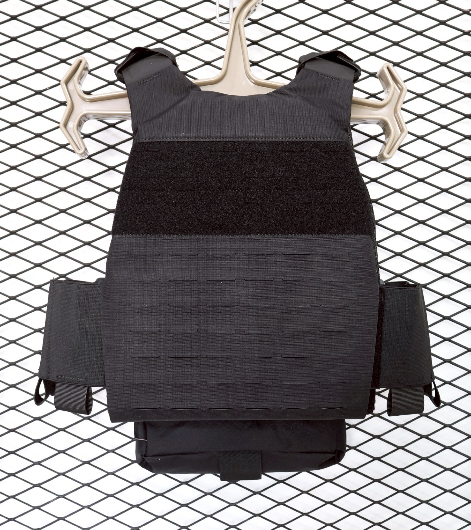 New. เสื้อเกราะปลดไว FCSK 3.1 VEST (COMPLETE SET) - FCSK 3.1 VEST 500D - MK3 TACTICAL MAG POUCH - FERRO STYLE SHOULDER PADS - MINI DANGLER DROP POUCH 500D สีดำ BK