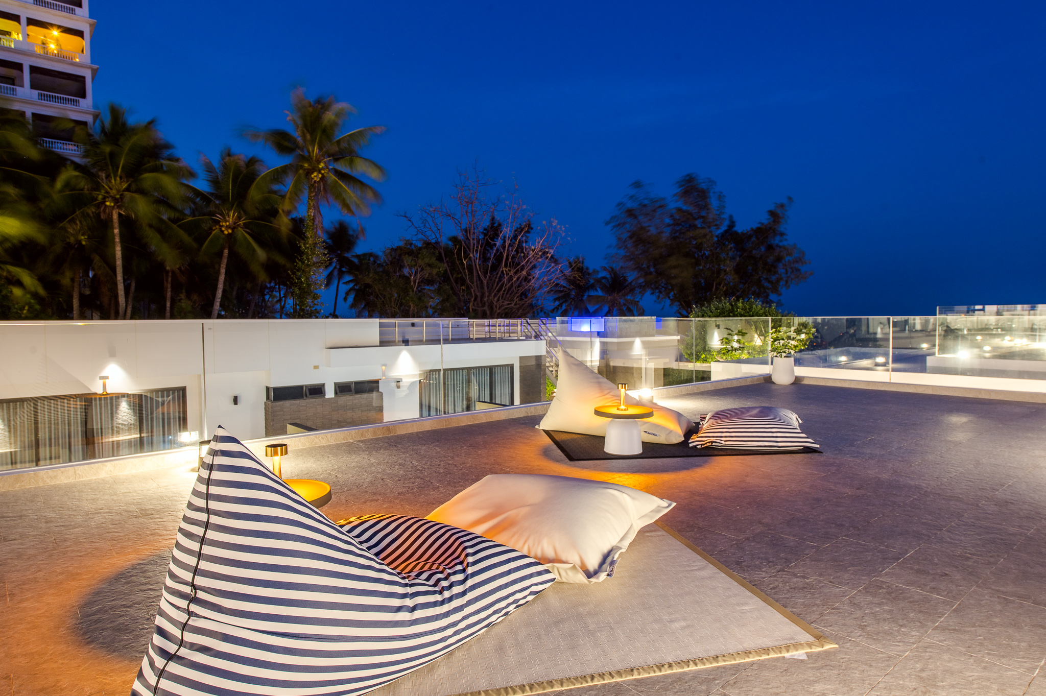 HR15066 บ้านพักติดทะเลหัวหิน The Casa Rocca Beach Villa HuaHin