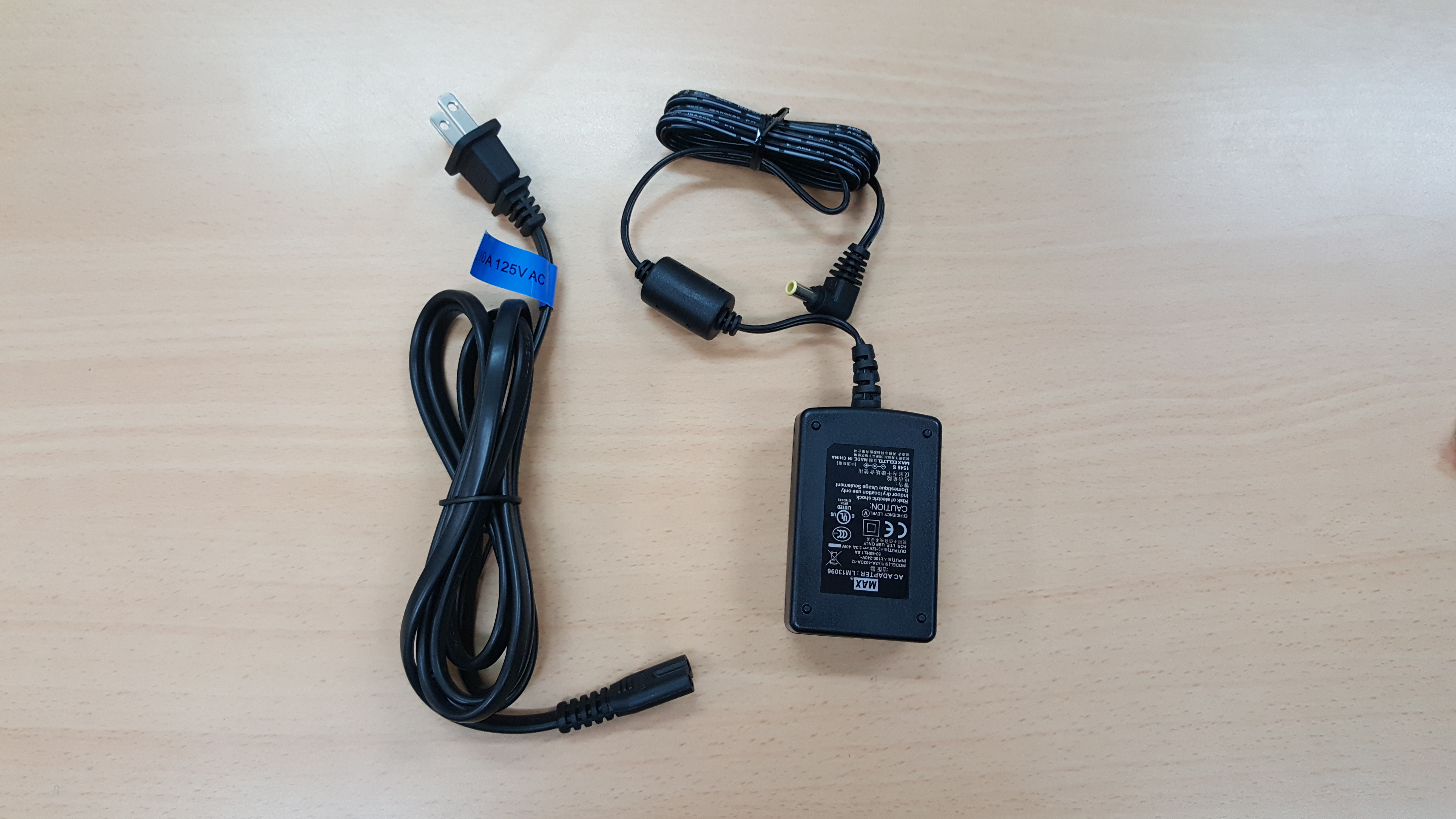 เครื่องพิมพ์ ปลอกสายไฟ สติ๊กเกอร์ MAX LETATWIN LM-380E Label Printer, Wire Marker