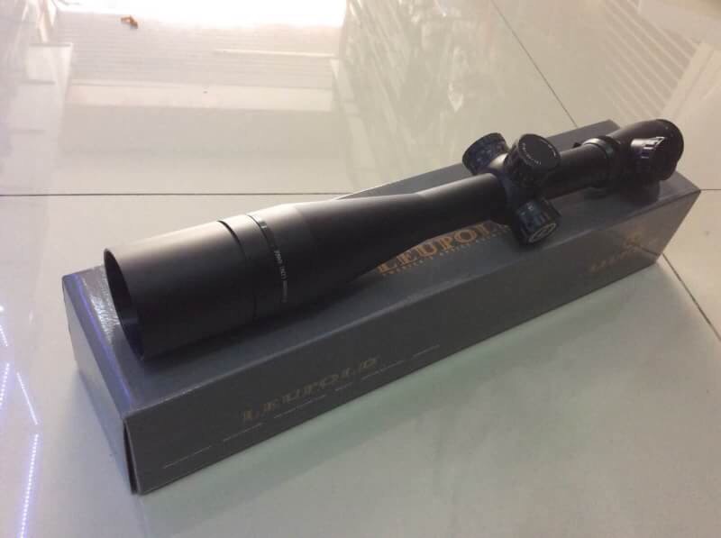 New.สินค้ามาใหม่ สโครปติดปืนจริง LEUPOLD MARK4 มาพร้อมข้อต่อบังแสง ระดับซูม 4-16x50 ราคาพิเศษ