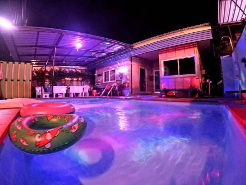 HR 2017 บ้านพักหัวหิน ชิวชิว คาราโอเกะ ไฟเธค