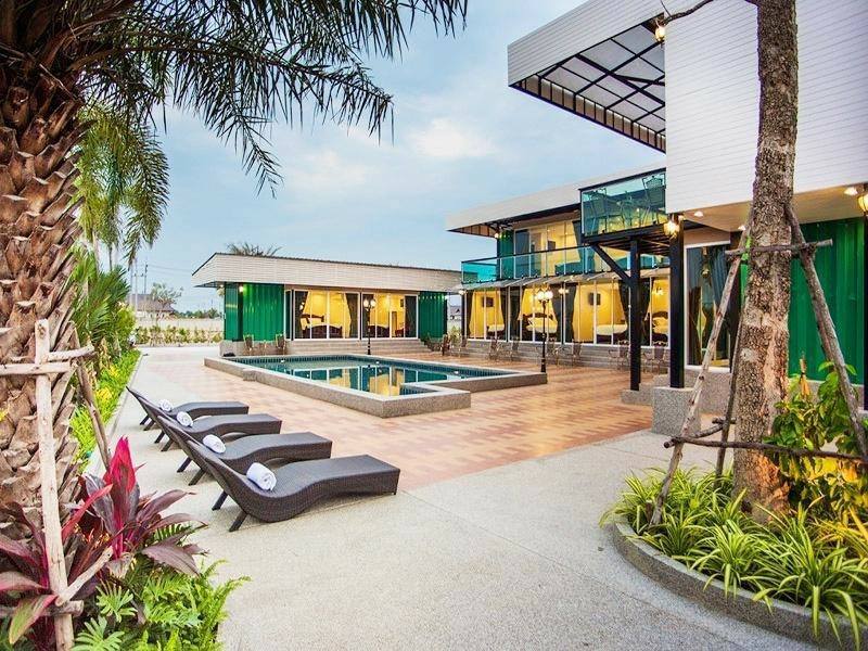 HR 10100 เดอะแกรน ชะอำ