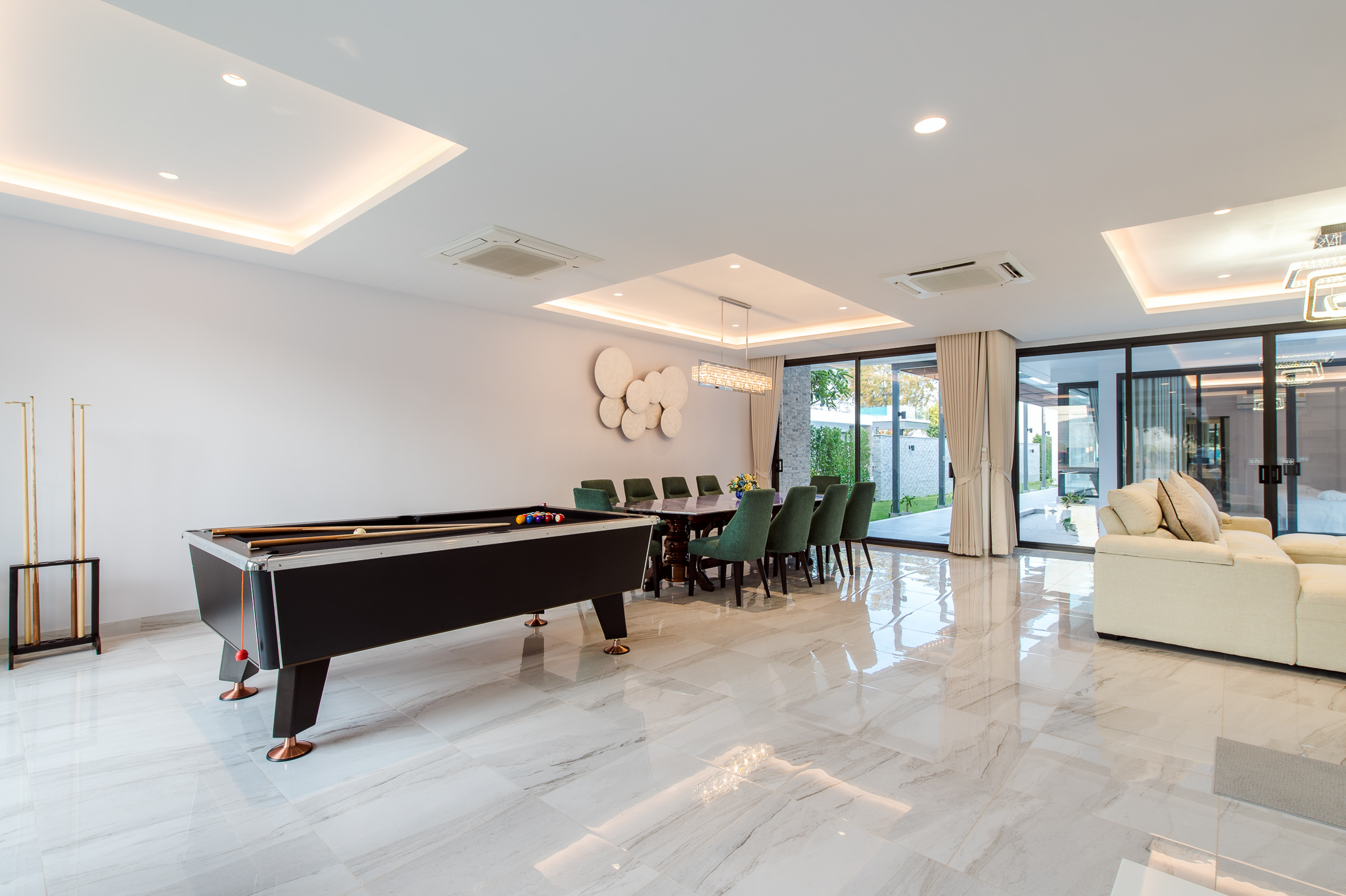 HR15066 บ้านพักติดทะเลหัวหิน The Casa Rocca Beach Villa HuaHin