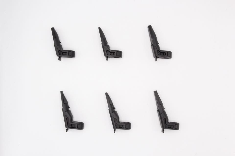 พานท้ายปืนGlock ยี่ห้อ FAB Defence รุ่นCobra (Qucik Deployment Folding Glock Stock) คุณสมบัติ : #สามารถใช้กับปืนGlock17 และ Glock19 เจน2ถึงเจน5 เพี่ยงแค่เปลี่ยนAdapter #น้ำหนักเบา ขนาดกระทัดรัด #สามารพับเก็บได้ และ สามารถกางออกมาได้อย่างรวดเร็ว #เมื่อพับเ