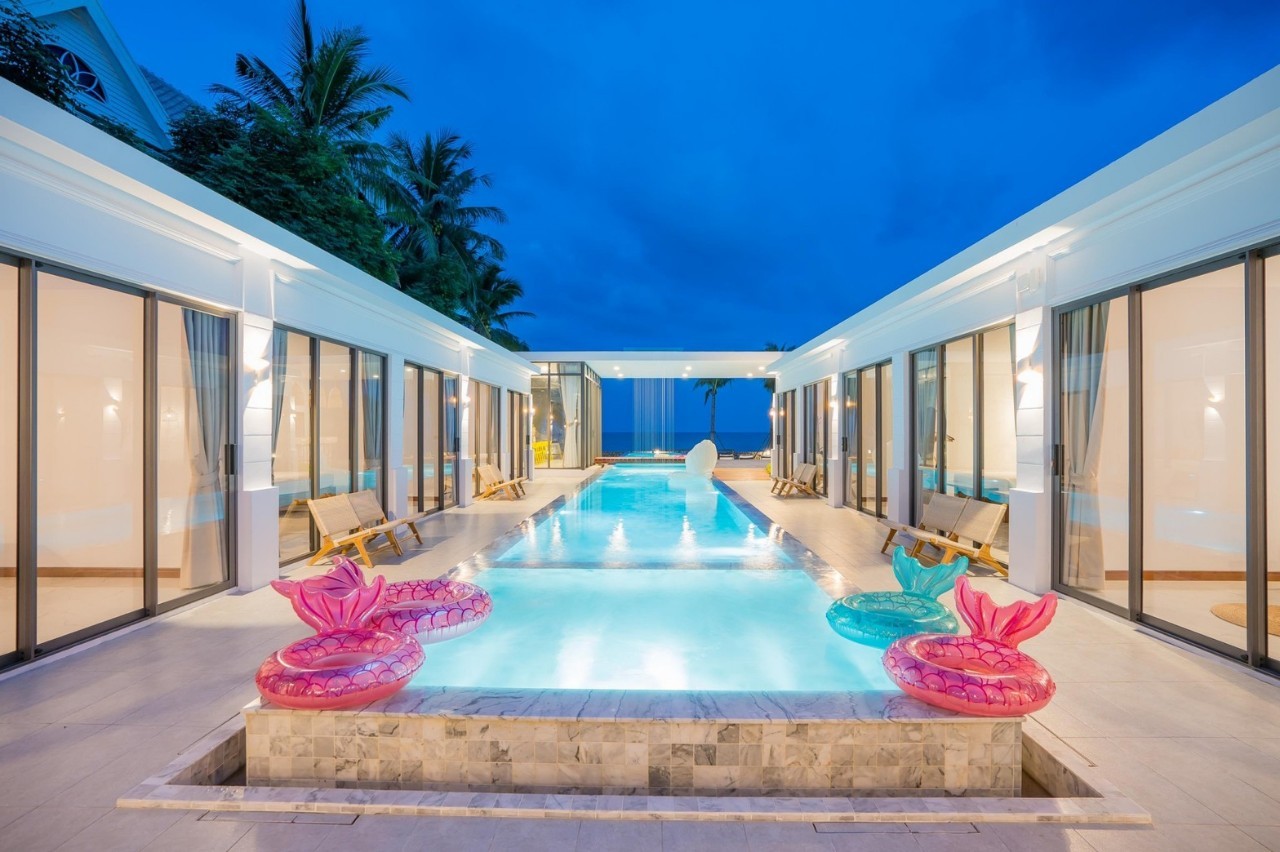HR15058 บ้านพักติดทะเลชะอำ The Coze Sea Beachfront Pool Villa Cha Am
