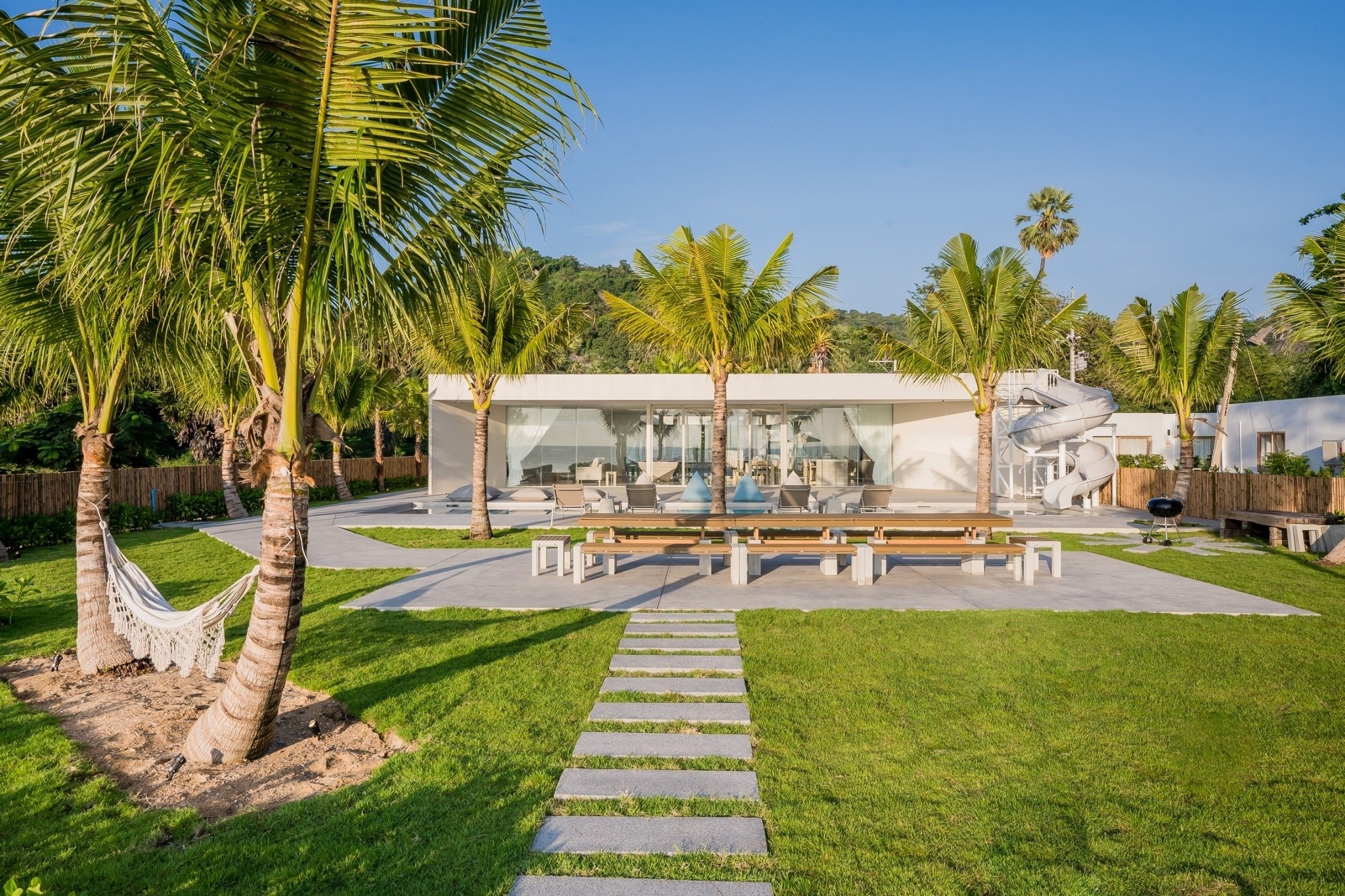 HR15083 บ้านพักติดทะเลหัวหิน The Rest Beachfront Hua Hin Pool Villa