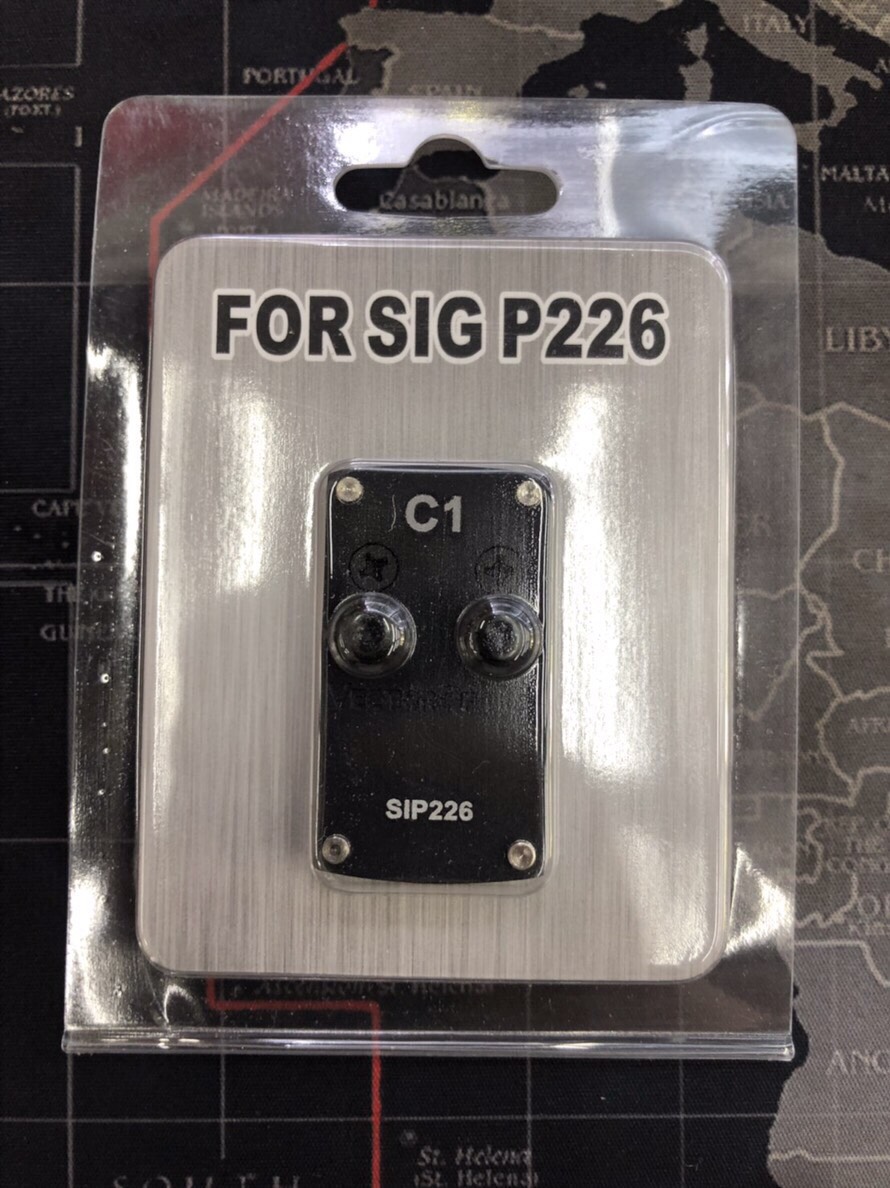 🔥ลูกค้าสามารถดูสินค้าทั้งหมดจาก แอด id Line:@bkkboy88 (ใส่ @ นำหน้าด้วยนะครับ) 🔥 ✅New.Red Dot ยี่ห้อ Sig Sauer รุ่น ROME03 เปิดปิดด้วยปุ่ม ปรับความเข้มของเป้าด้วยปุ่ม มาพร้อมรางยกสูงขาปลดไว ใช้ถ่าน CR2032 จำนวน1ก้อน (แถมฟรีให้ในกล่อ