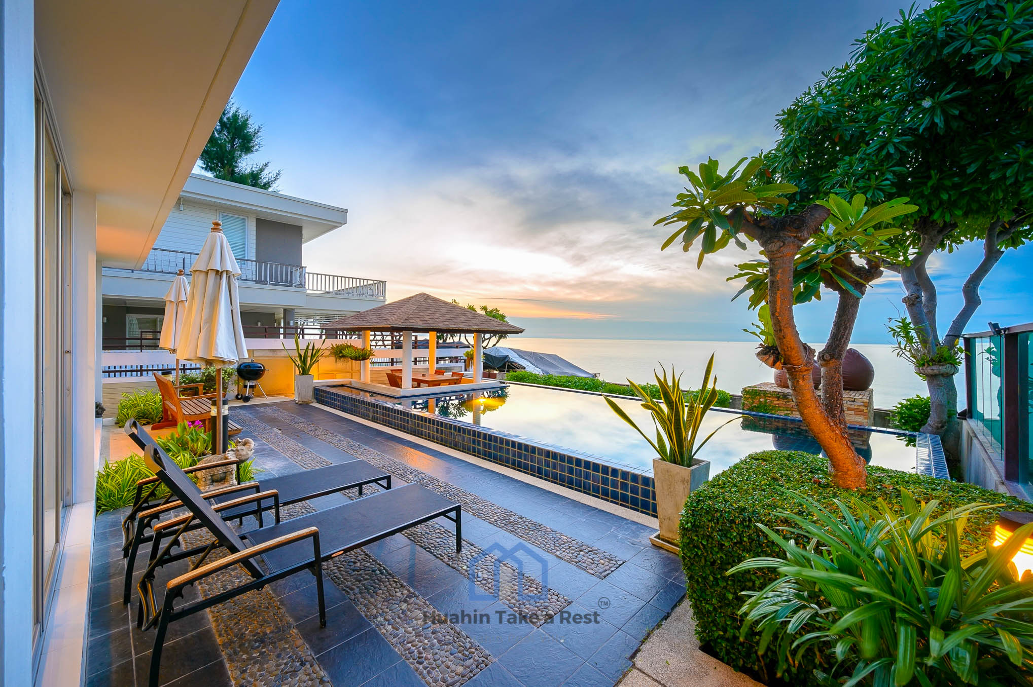 HR15035 บ้านพักติดทะเลหัวหิน บ้านเดอะซันเซตบีช พูลวิลล่า