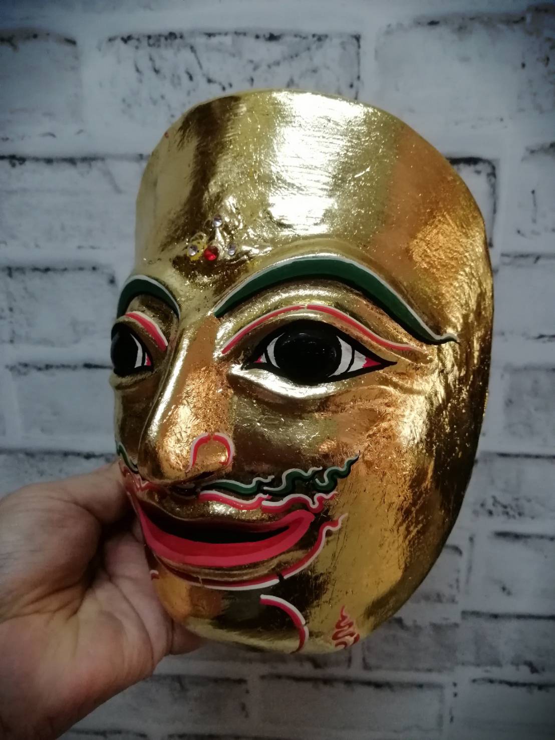 หน้ากาก พระลักษณ์ ใส่ตาแก้ว