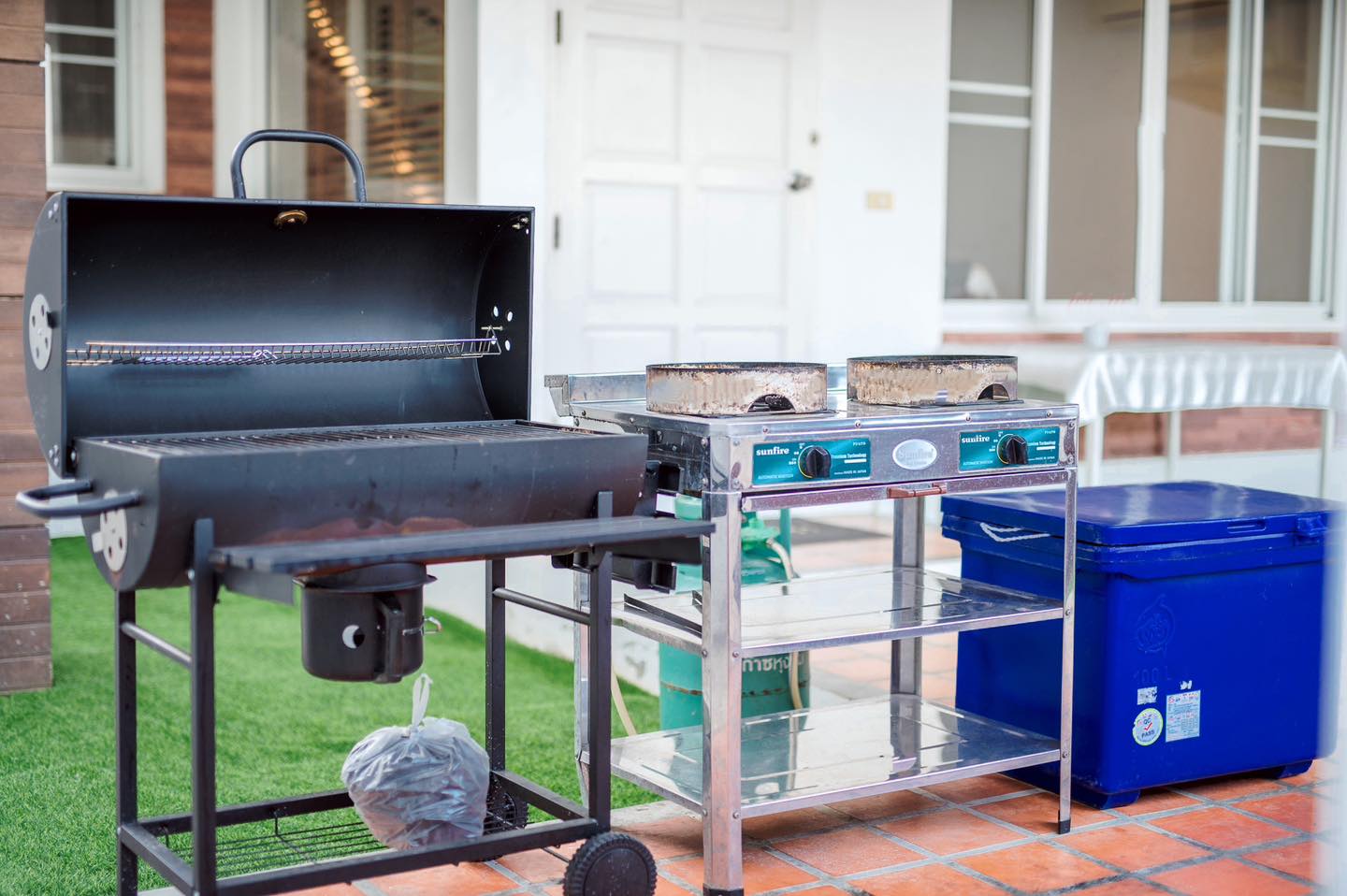 HR15072 บ้านพักติดทะเล The White Beach Villa Pranburi