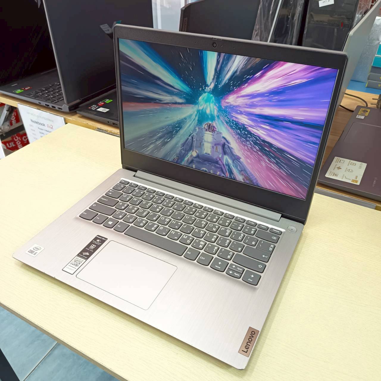 LENOVO IDEAPAD 3 14IML05-81WA00Q9TA สภาพเครื่อง 80%