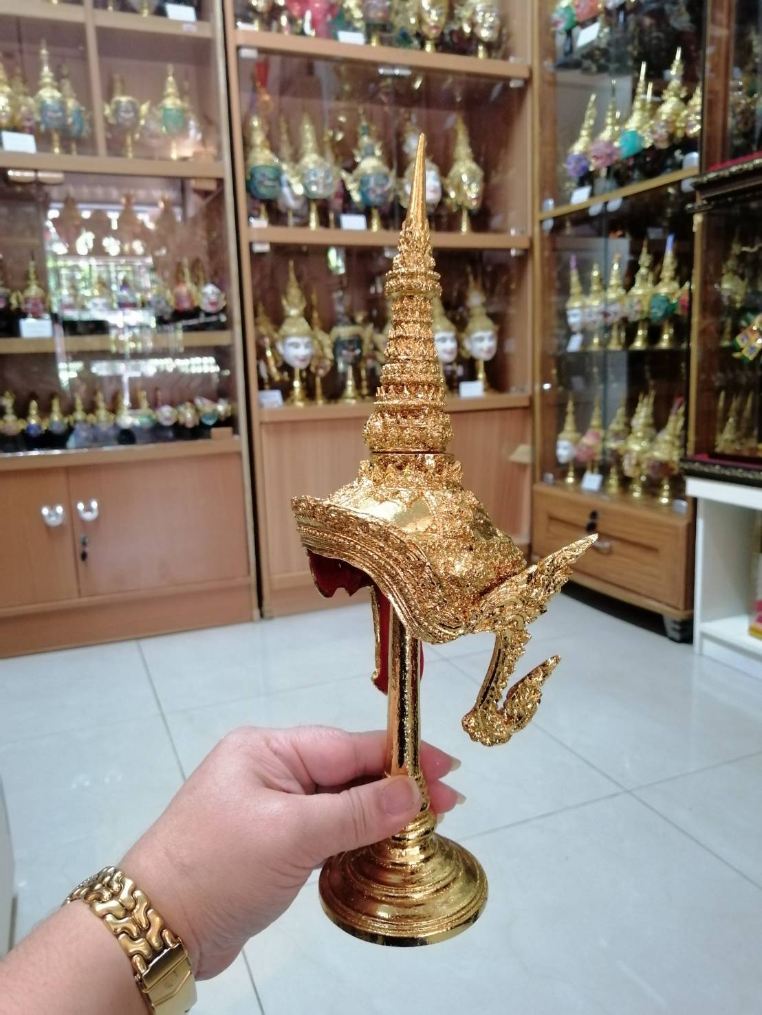 ชฎานาง ขนาดจัมโบ้ (กว้าง5นิ้ว) พร้อมฐานปิดทอง