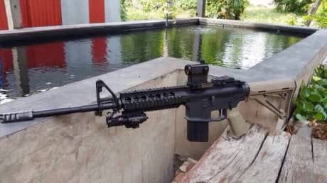 New.Surefire X400V LED WeaponLight W/ Red Las ราคาพิเศษ
